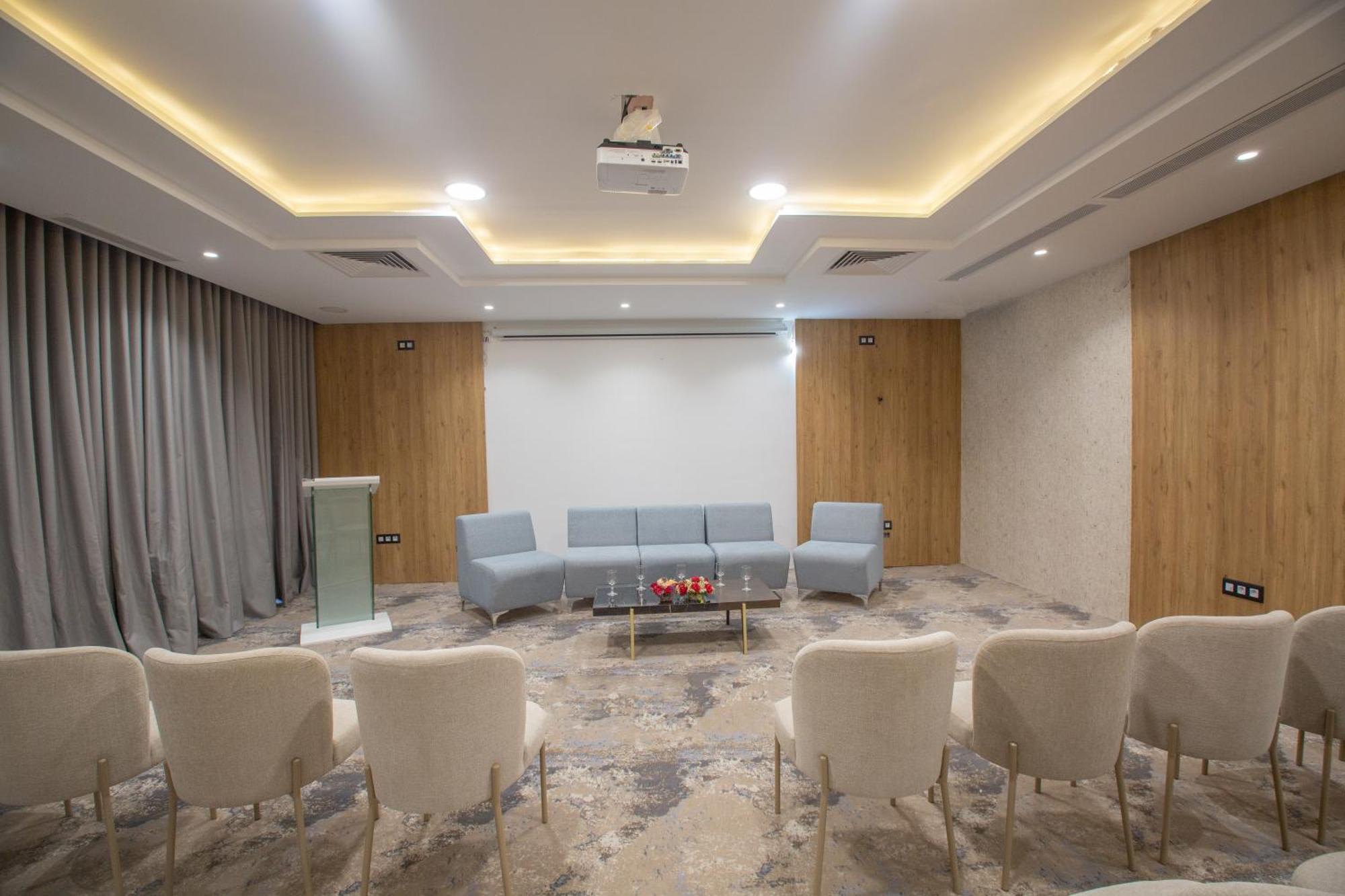 Kyriad Prestige Center Hotel Tunis